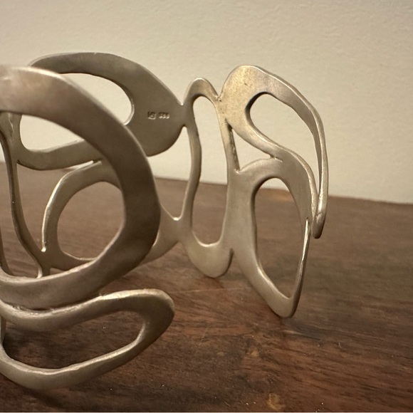Saundra Messinger sterling silver cuff bracelet - Picture 3 of 9